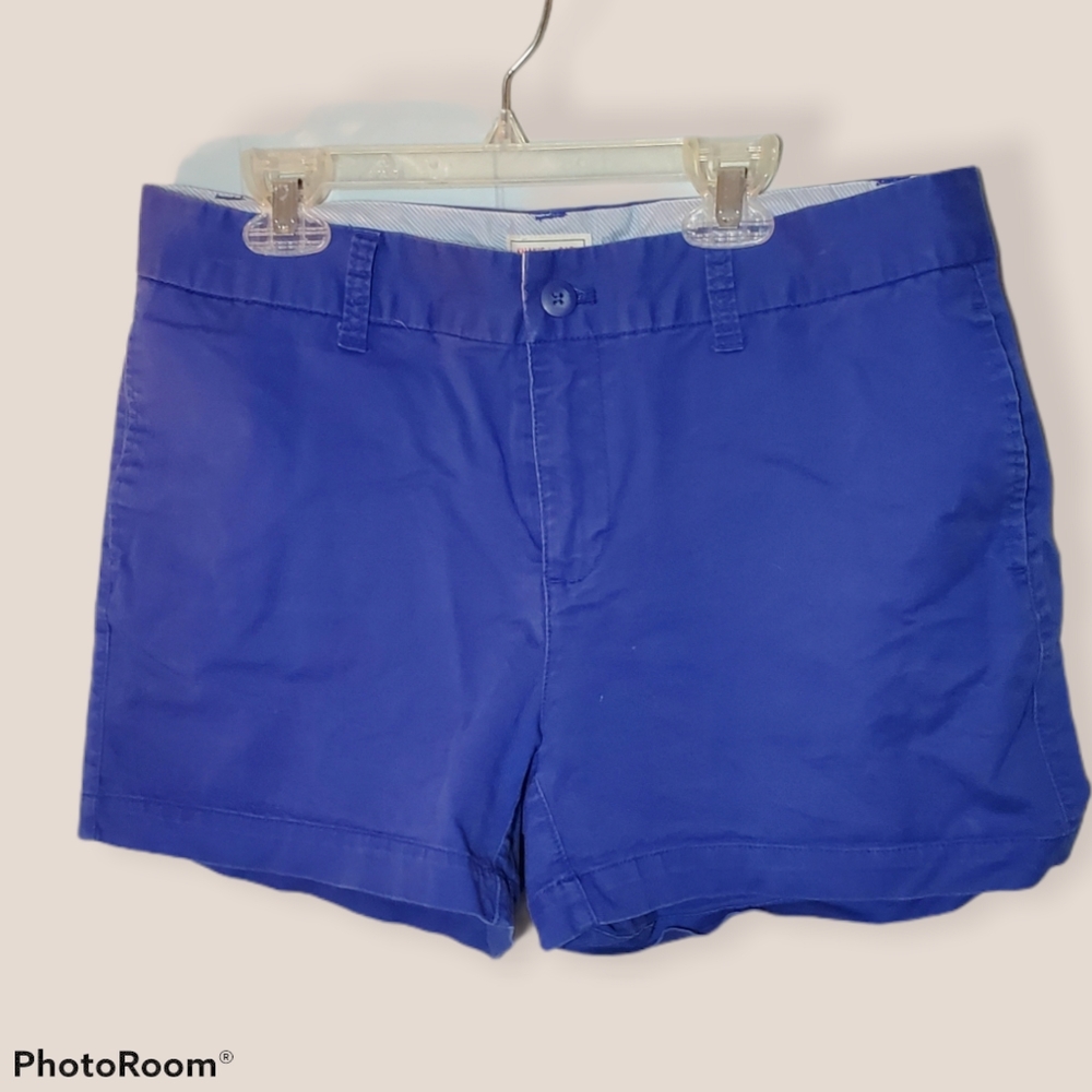 Gap women's size 8 blue shorts.
